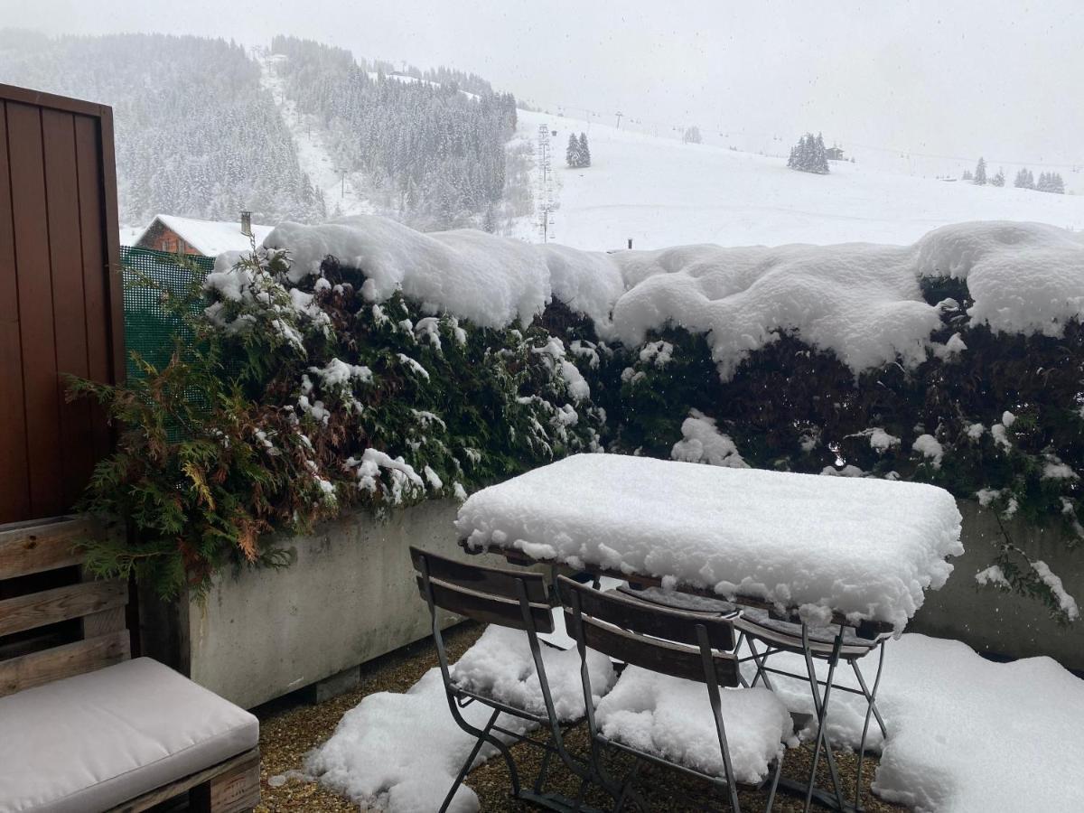 Appartement Cosy Avec Terrasse Sud - Proche Village La Clusaz Exterior foto